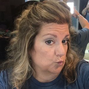 Meet your Posher, Nanci